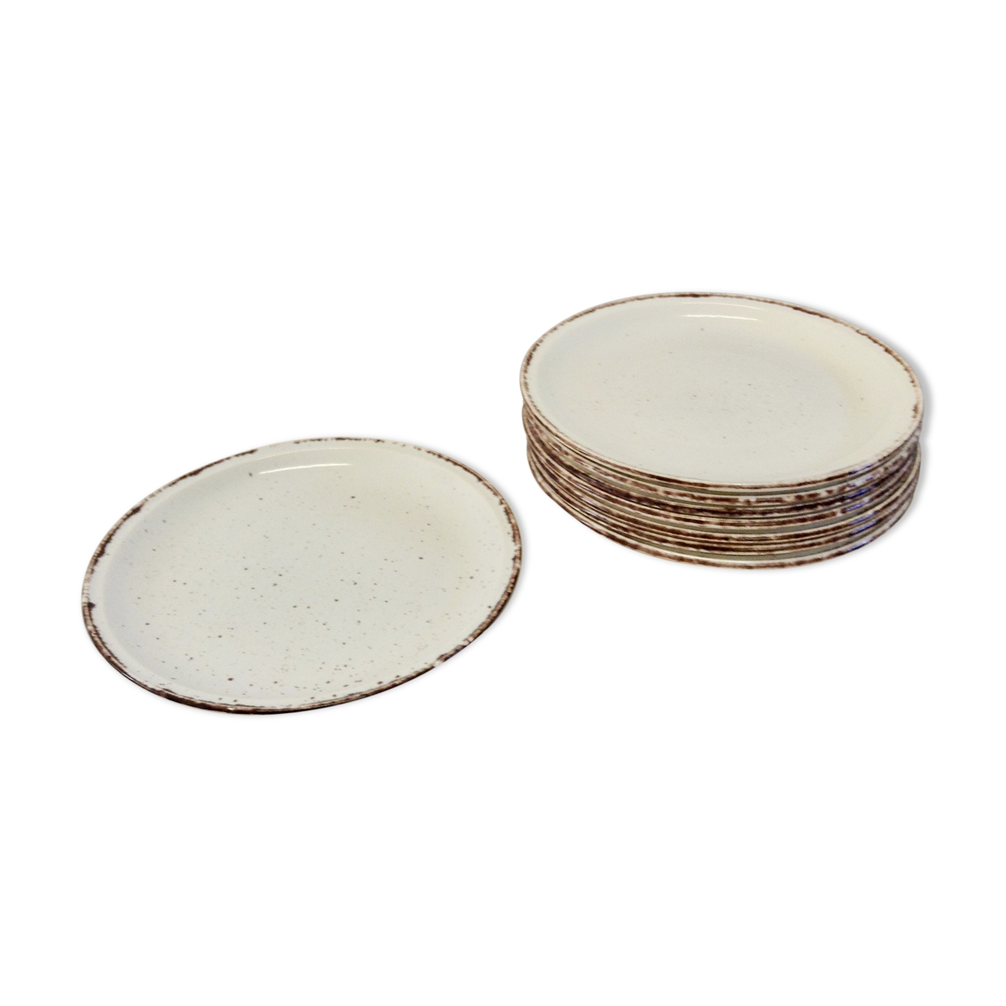 Faience plates of Gien