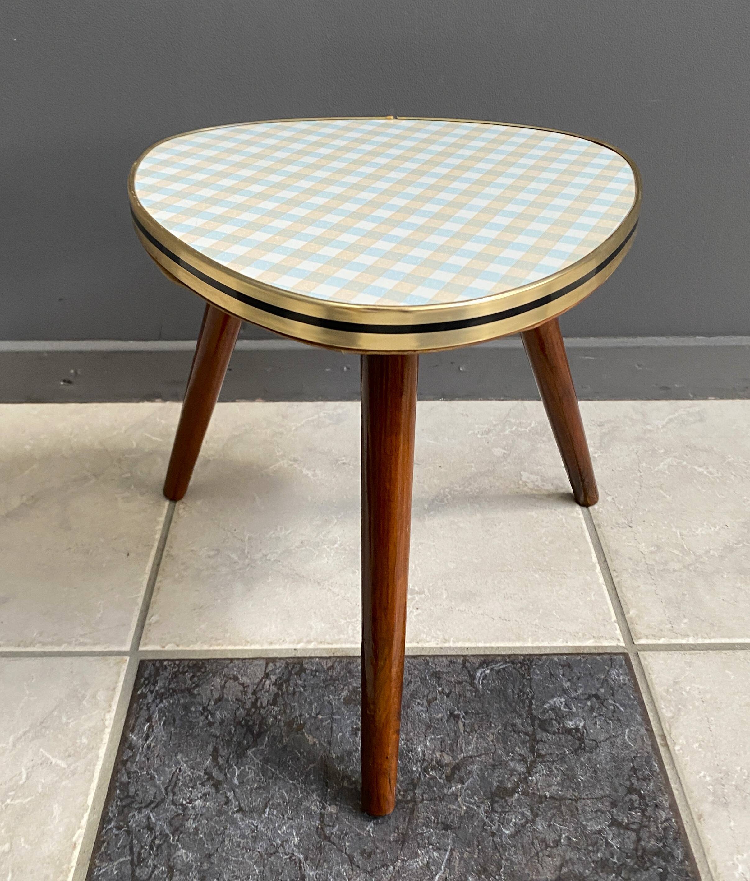 Vintage triangle shape plant / side tabel 1960s