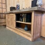Workbench with sliding doors