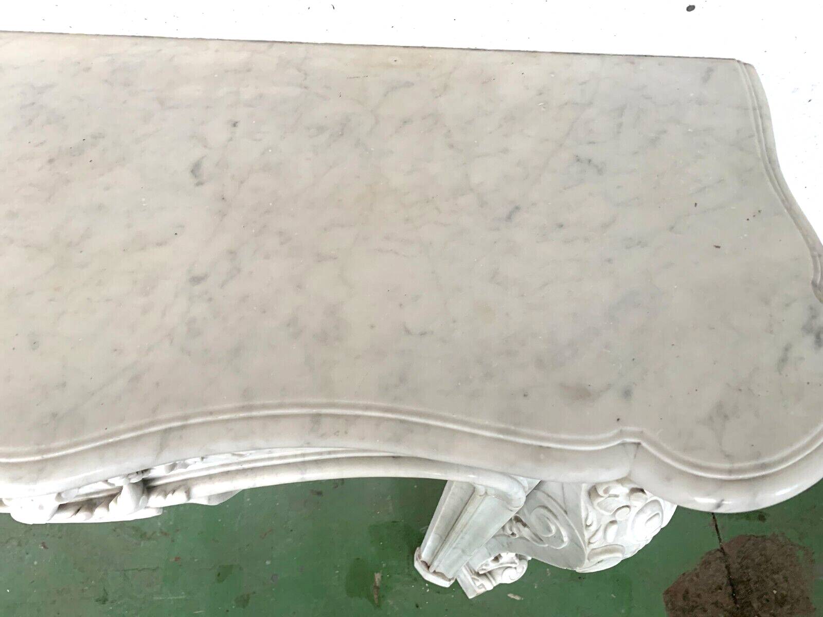 Louis XV style fireplace in white Carrara marble 19th century