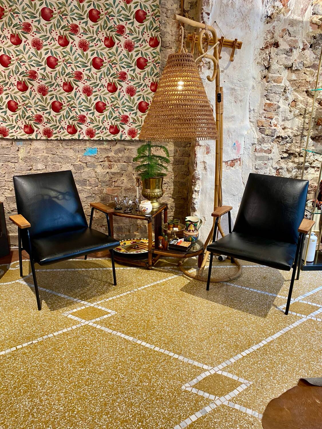 Pair of "Robert" armchairs by Pierre Guariche for Meurop 1962