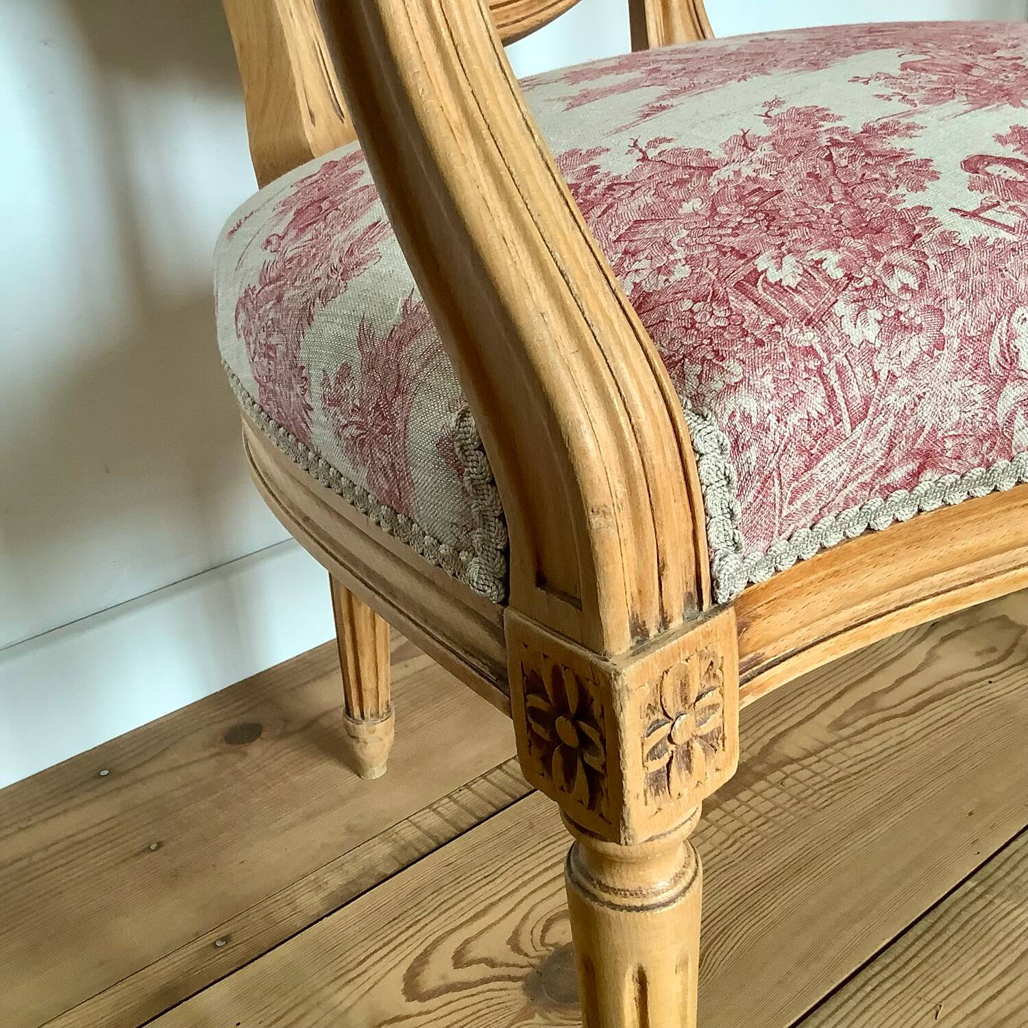 Louis XVI medallion armchair