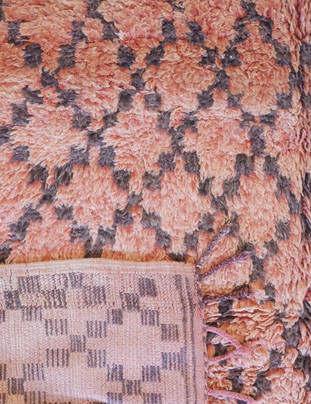 Vintage Berber Rug - 203 x 245 cm