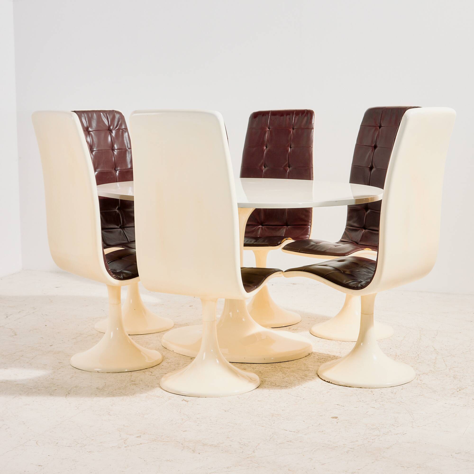 Hungarian dining room set in fibreglass by Imre Scholtz, set of 7
