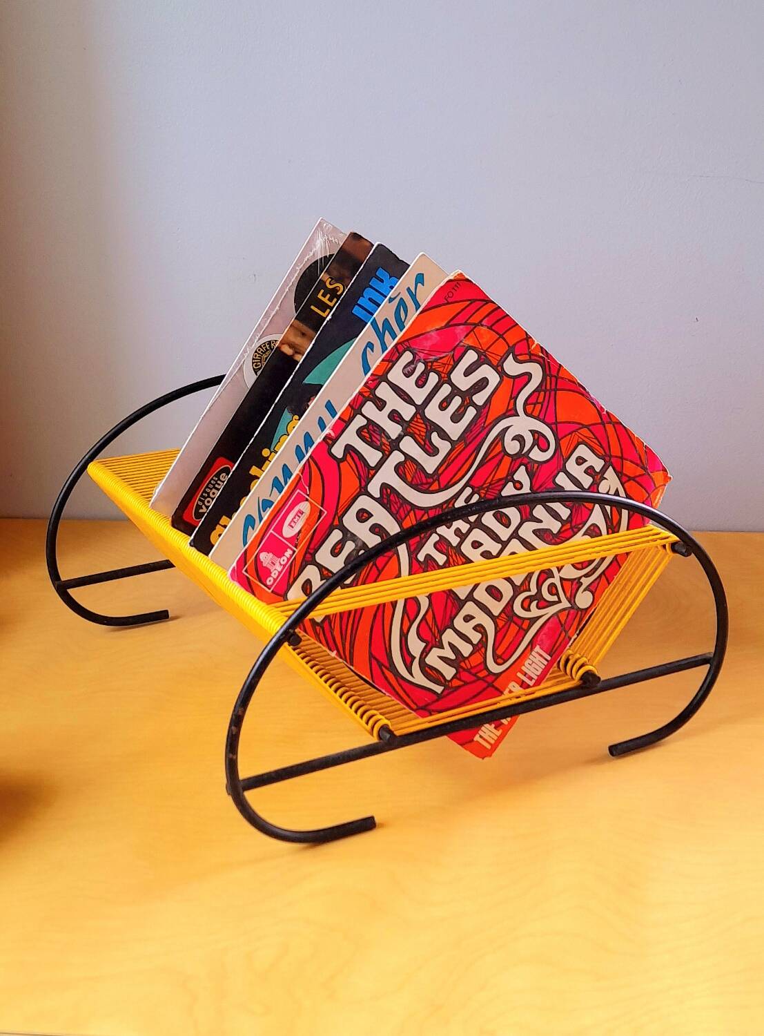 Scoubidous 70s vinyl range