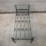 table basse fer forgé verre laiton vintage 1950