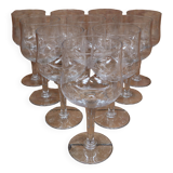 10 anciens verres à vin en verre soufflé et gravés main