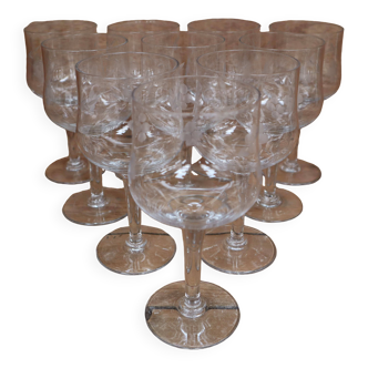 10 antique hand-blown wine glasses engraved with floral decoration