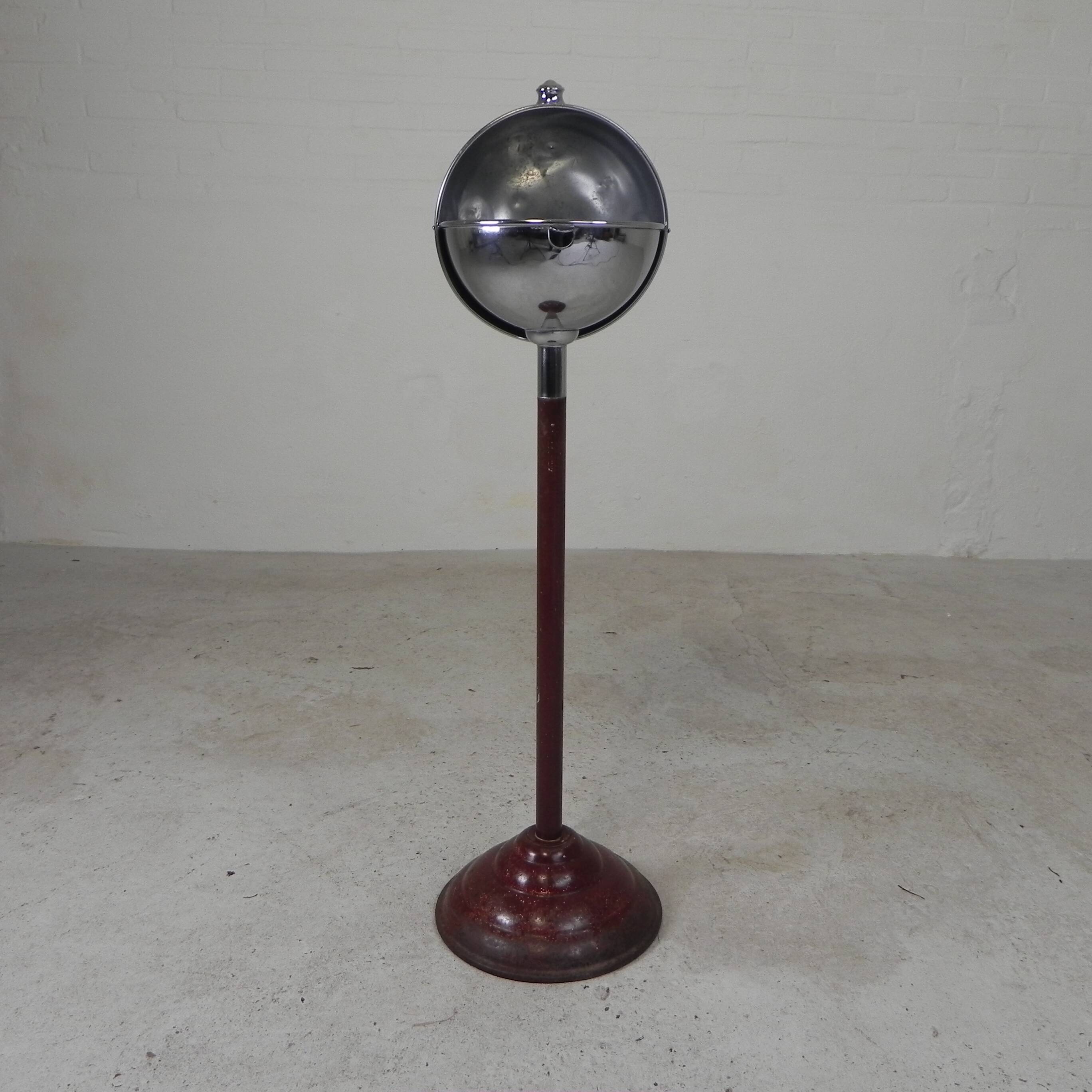 Old bistro ball, ball from a cafe for sponge, 1930s