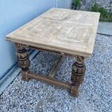 Extendable monastery table