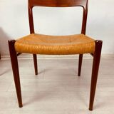 Moller 75 chairs
