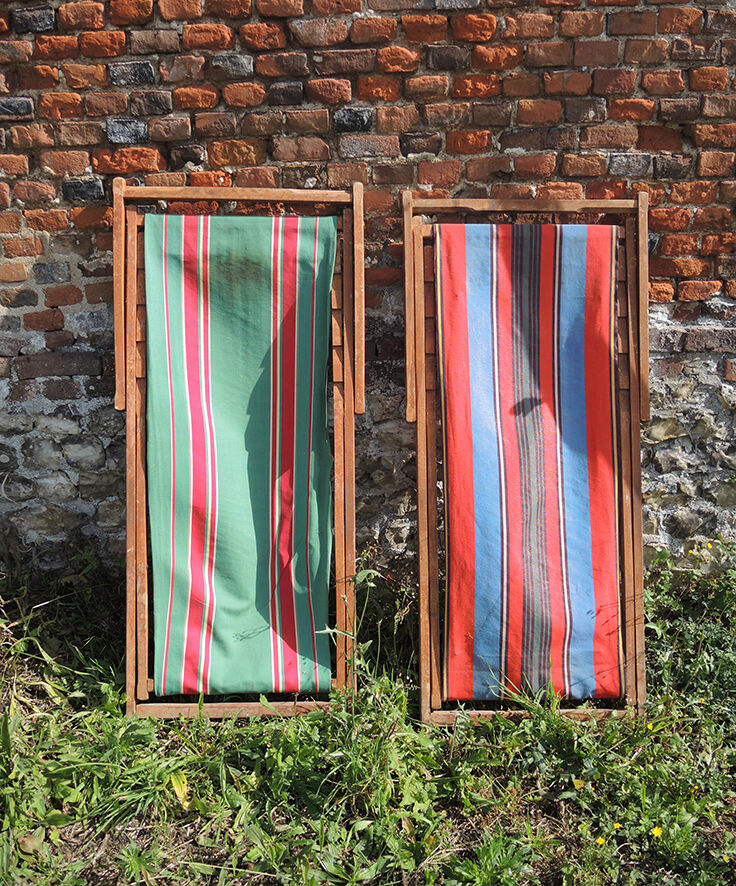 2 old bayadère green & red deckchairs