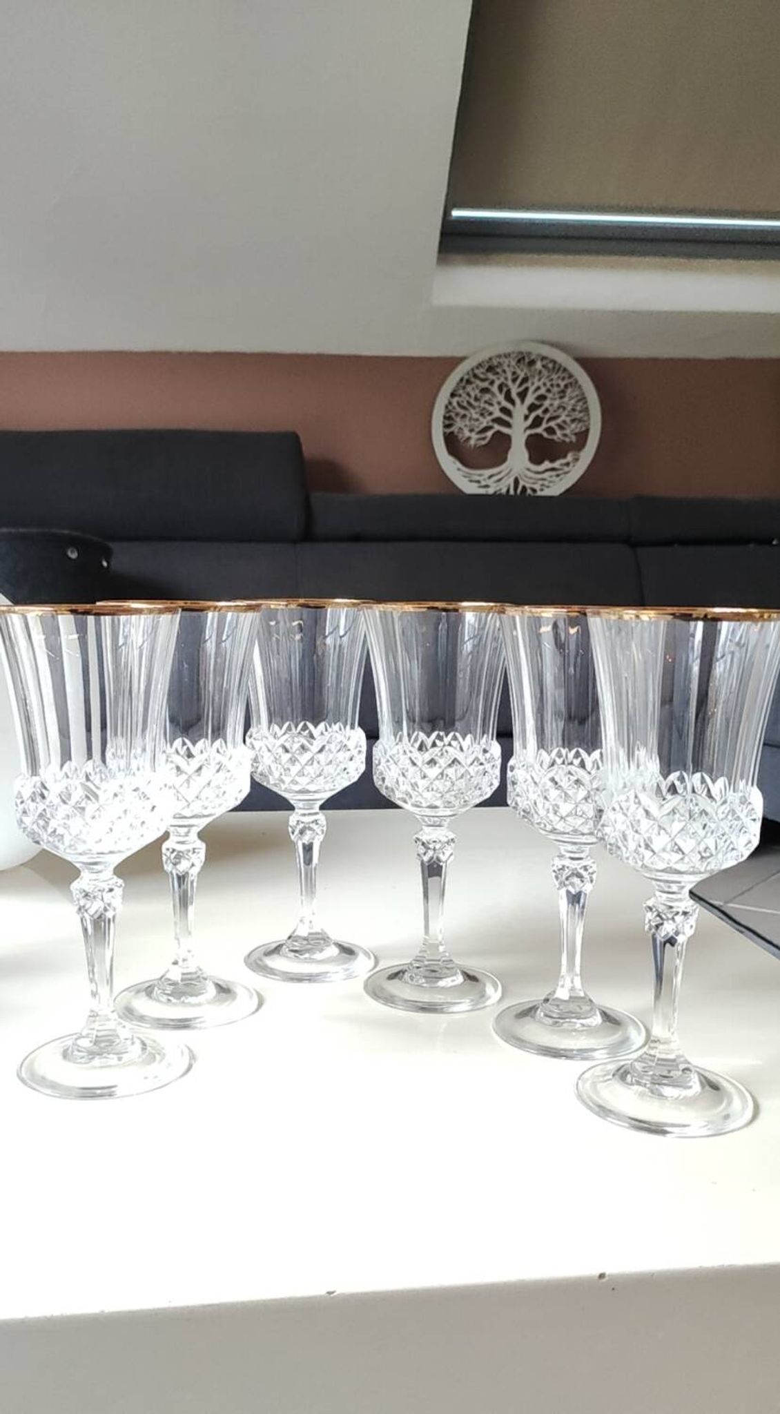 Lot of 6 x Large Wine Glasses. Valencay Gold/Crystal d'Arques model.