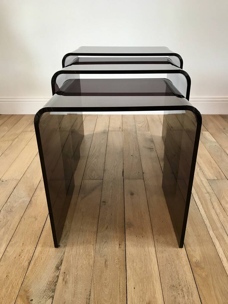 Set of 3 nesting coffee tables in smoked plexi / purple 70s