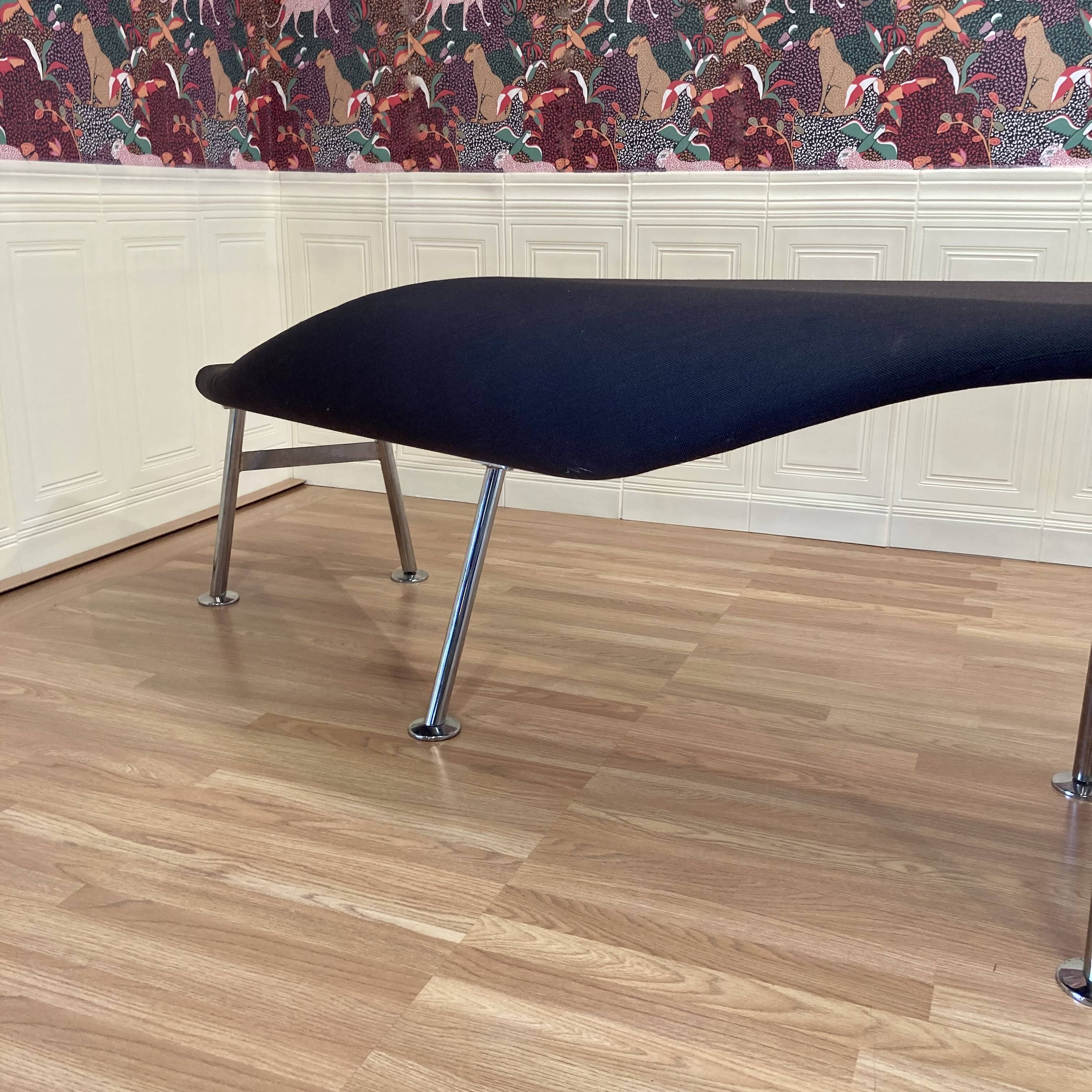 Gigantesque canapé 340 cm design scandinave.