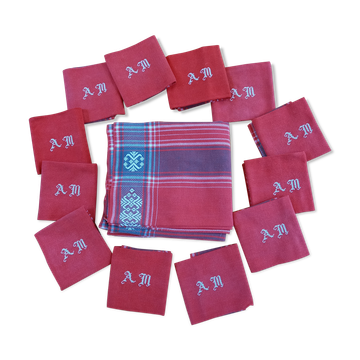 Nappe vintage et ses 12 serviettes coton rouge monogrammées am