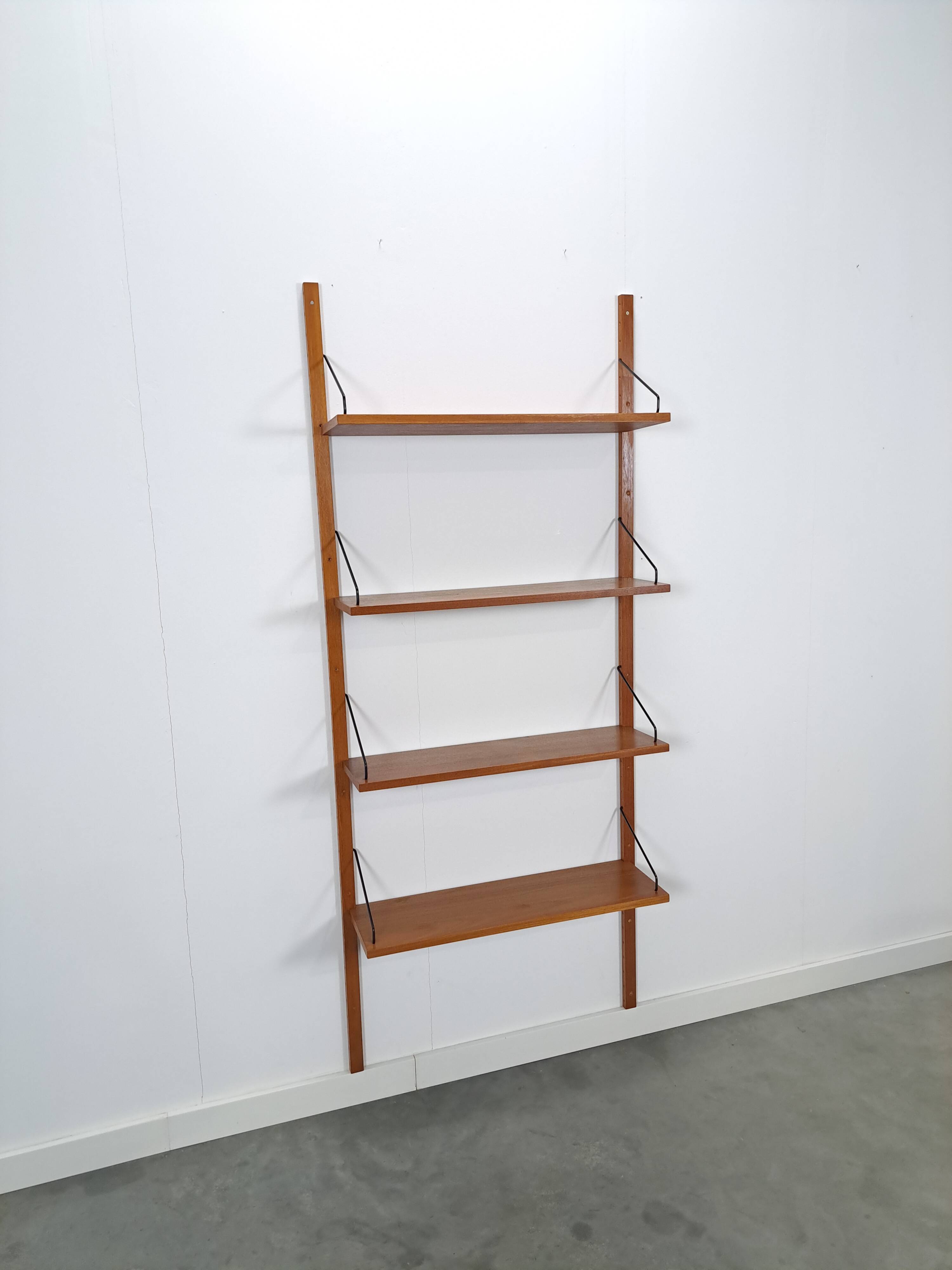 Modulair Deens Royal systeem Poul Cadovius CADO teak