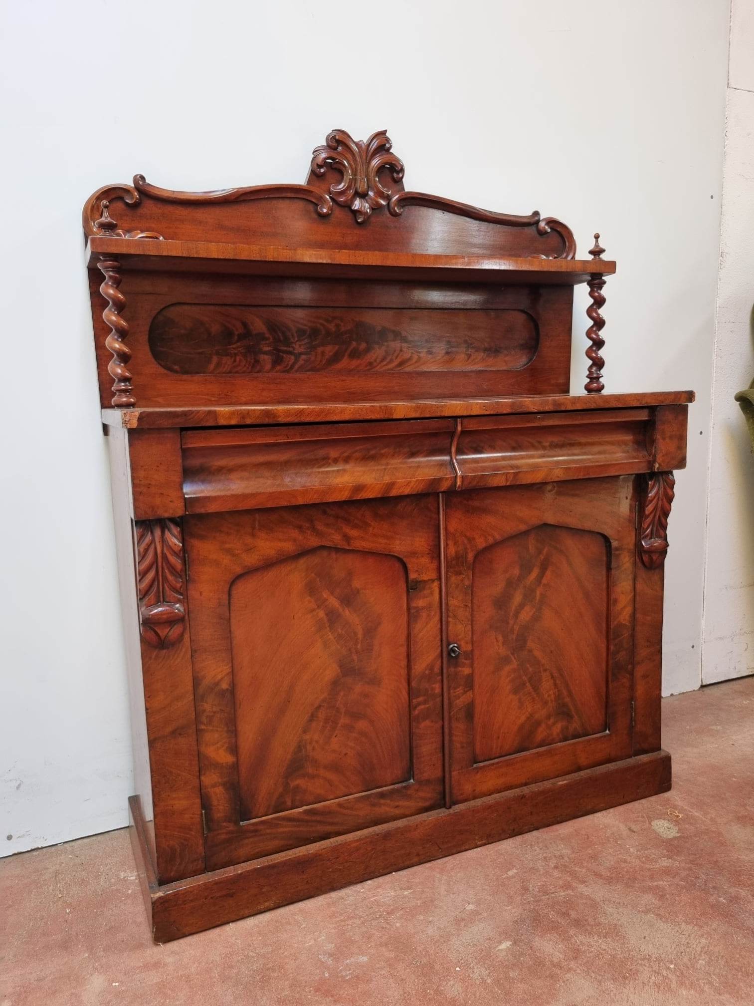 Buffet anglais en acajou