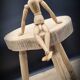 Tabouret vachet tripode bois massif clair