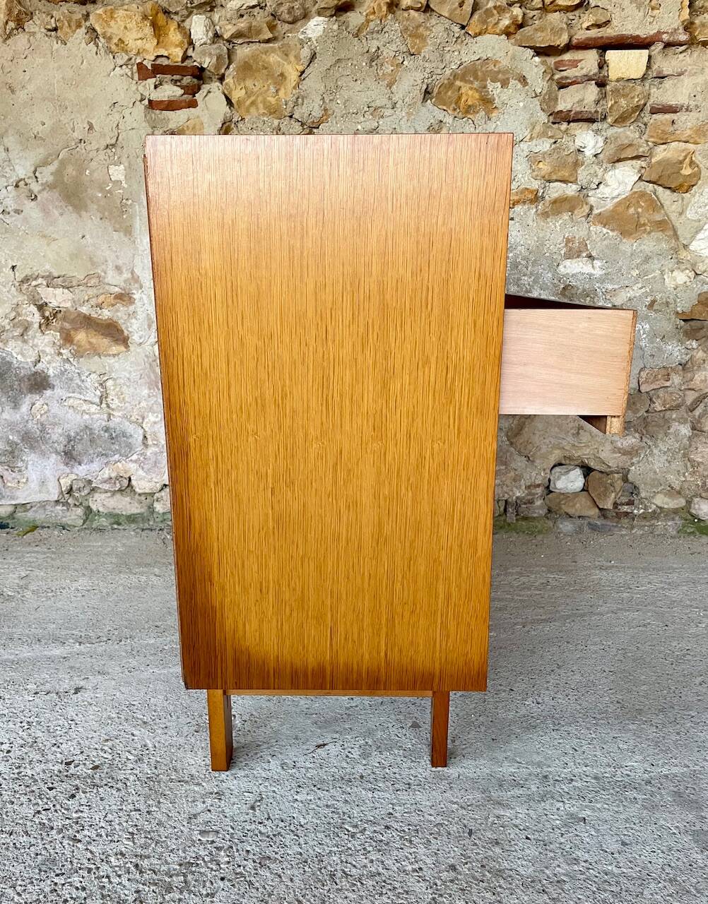 Vintage Scandinavian style oak chest of drawers circa 70's