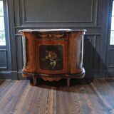 Buffet Louis XV – Peinture centrale et marqueterie bronze