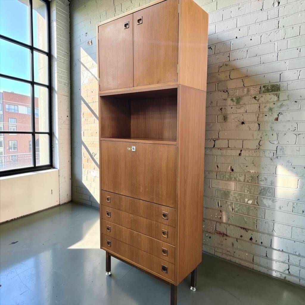 Bibliothèque/vitrine vintage en bois MDK