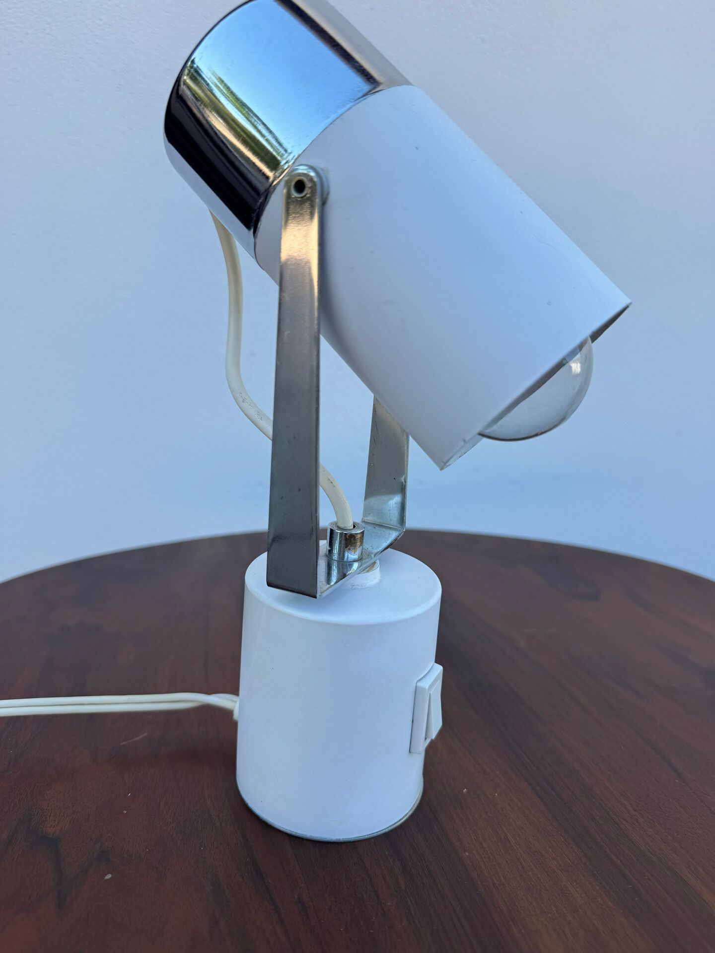 Small Space Age lamp from the 70s.