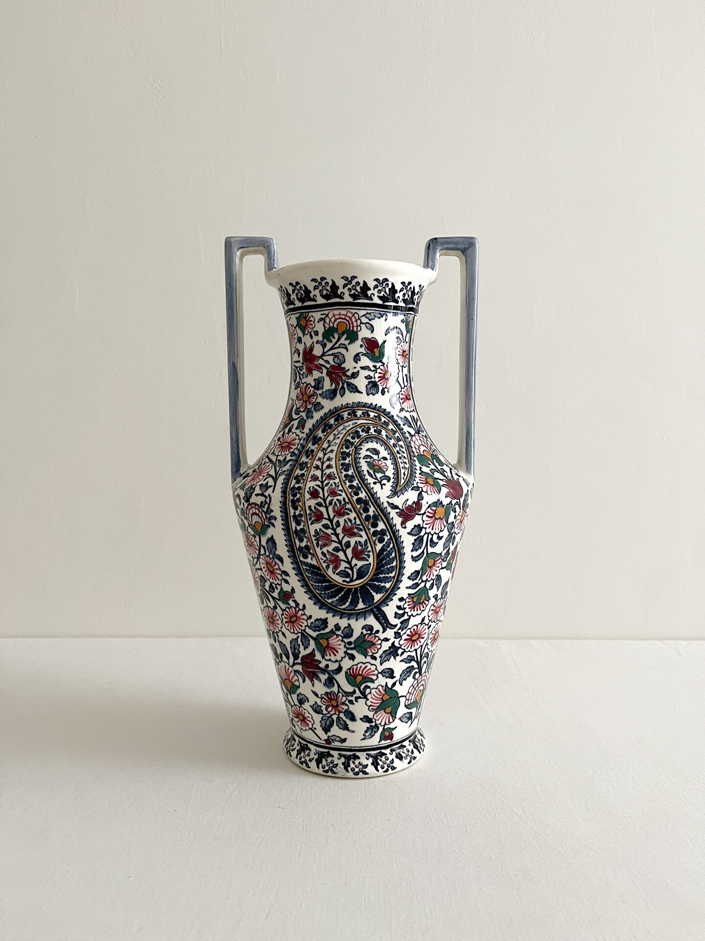 Vase amphore « cachemire » en faïence de Gien