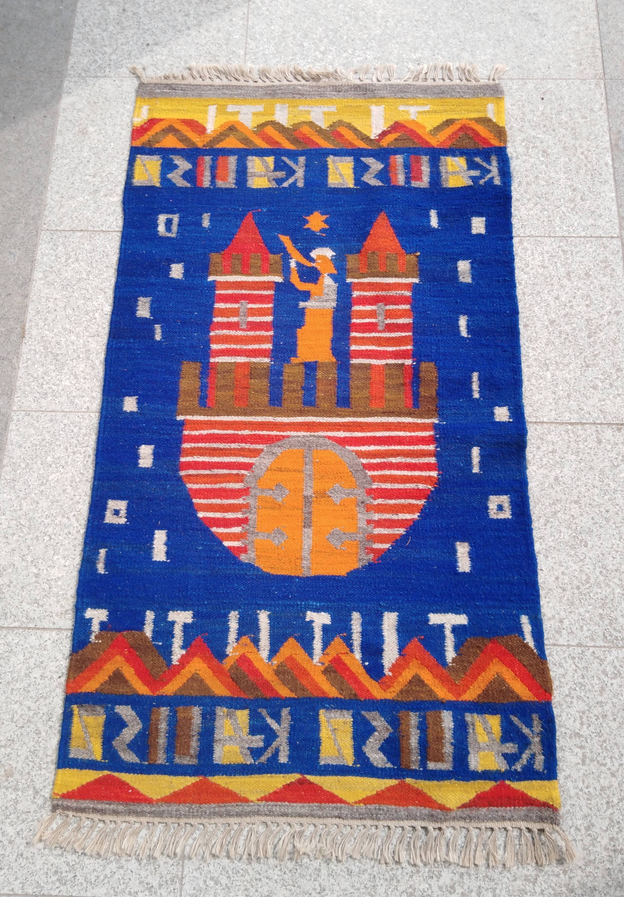 Decorative midcentury rug