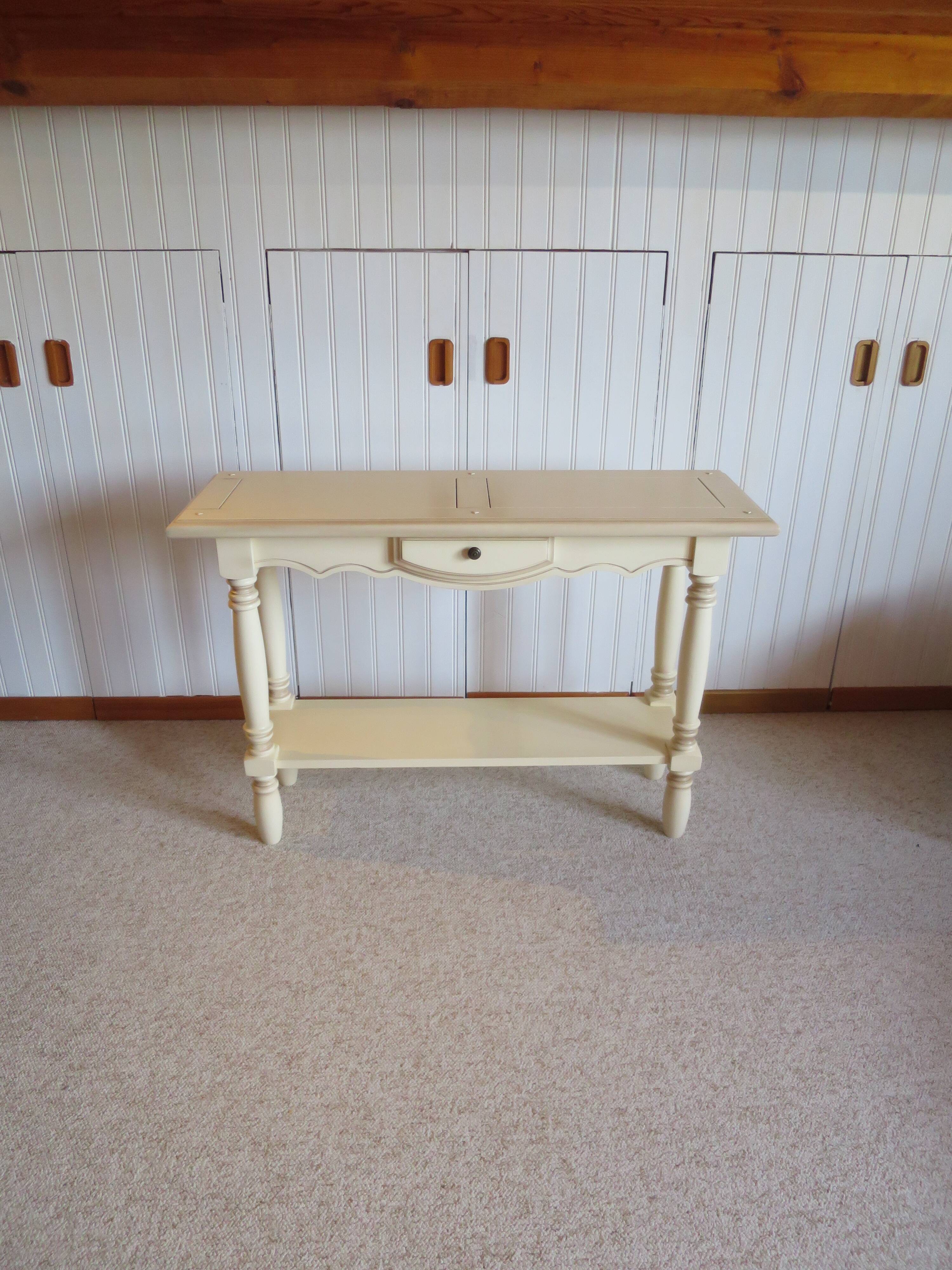 Elegant and classic console – cream color – 1 drawer