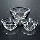 Set of 3 old champagne glasses in cut crystal with flat ribs Saint Louis? Béarn Talleyrand