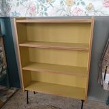 Bibliothèque jaune vintage