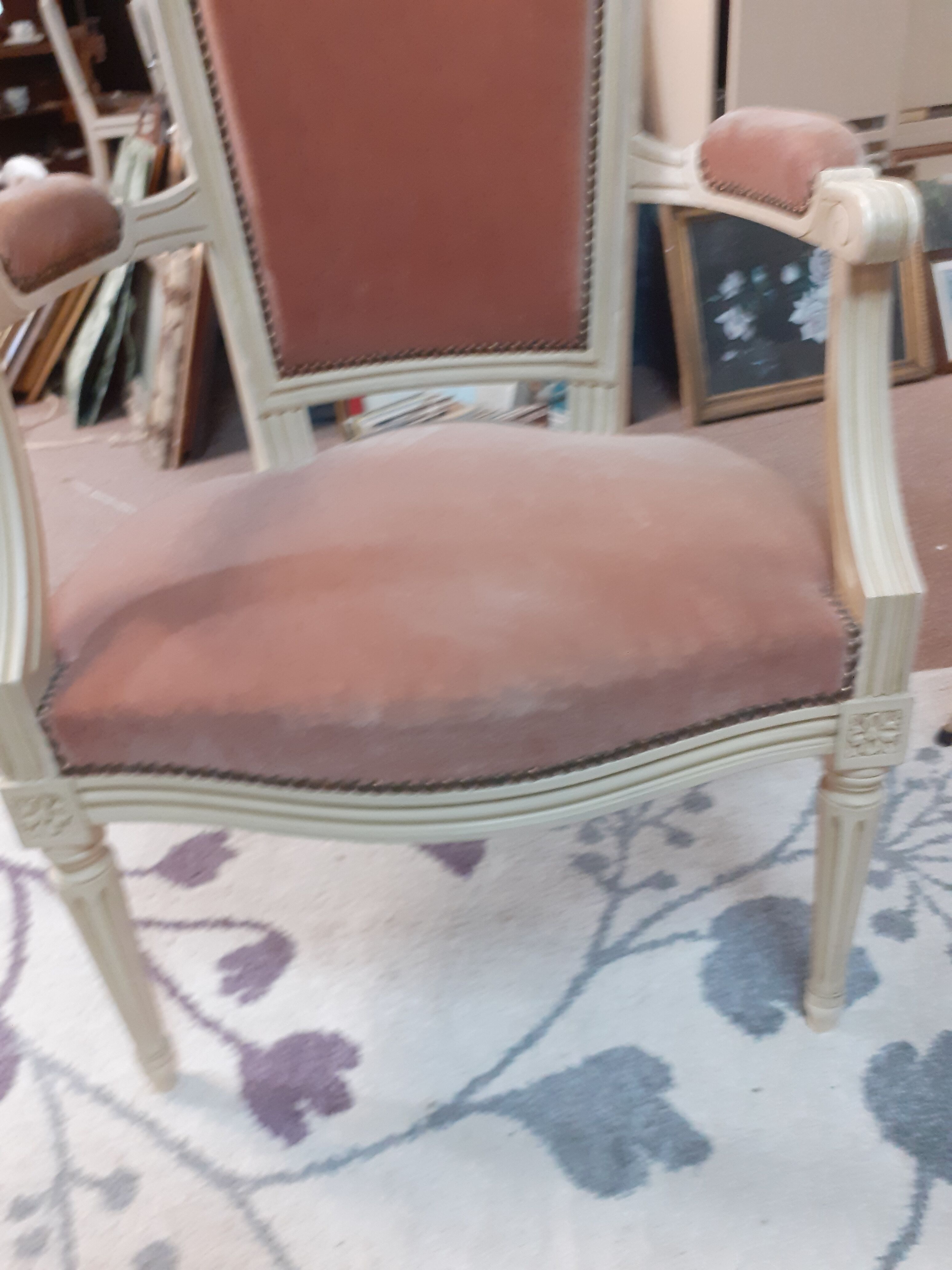 Fauteuil bois laqué blanc style Louis XVI