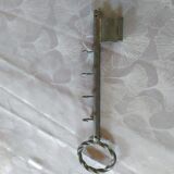 Wall key ring