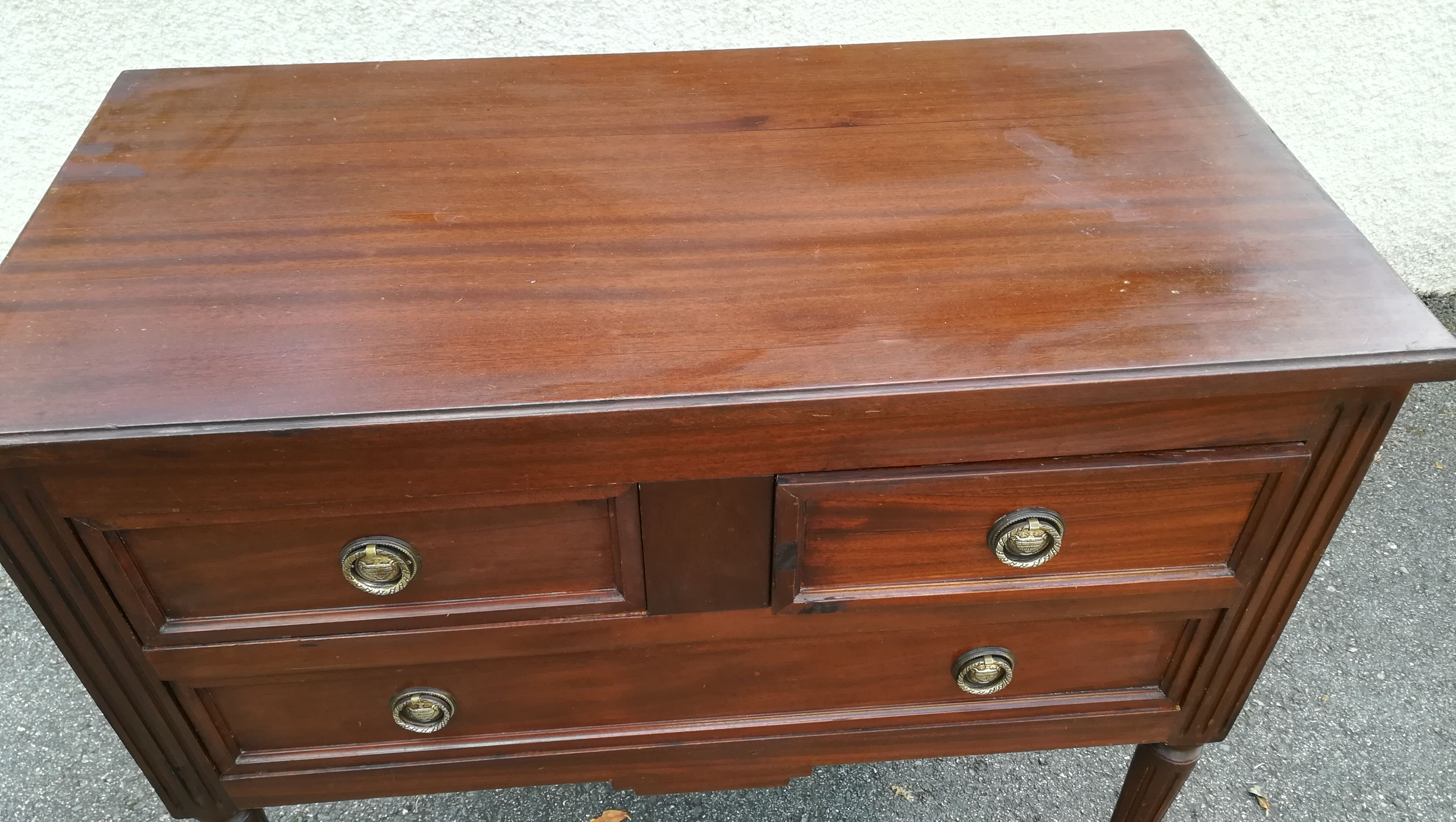 Mahogany dresser
