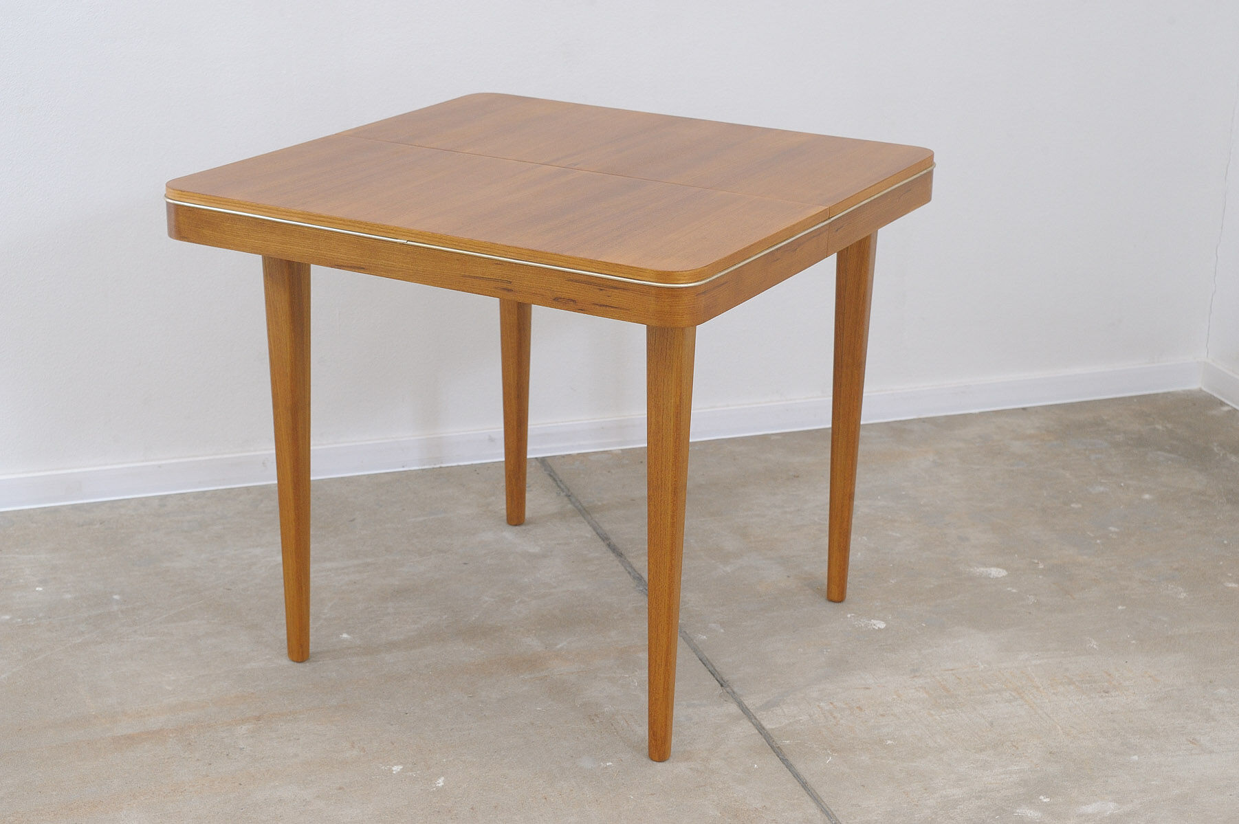 Fully renovated midcentury dining table by Jitona 1960´s, Czechoslovakia