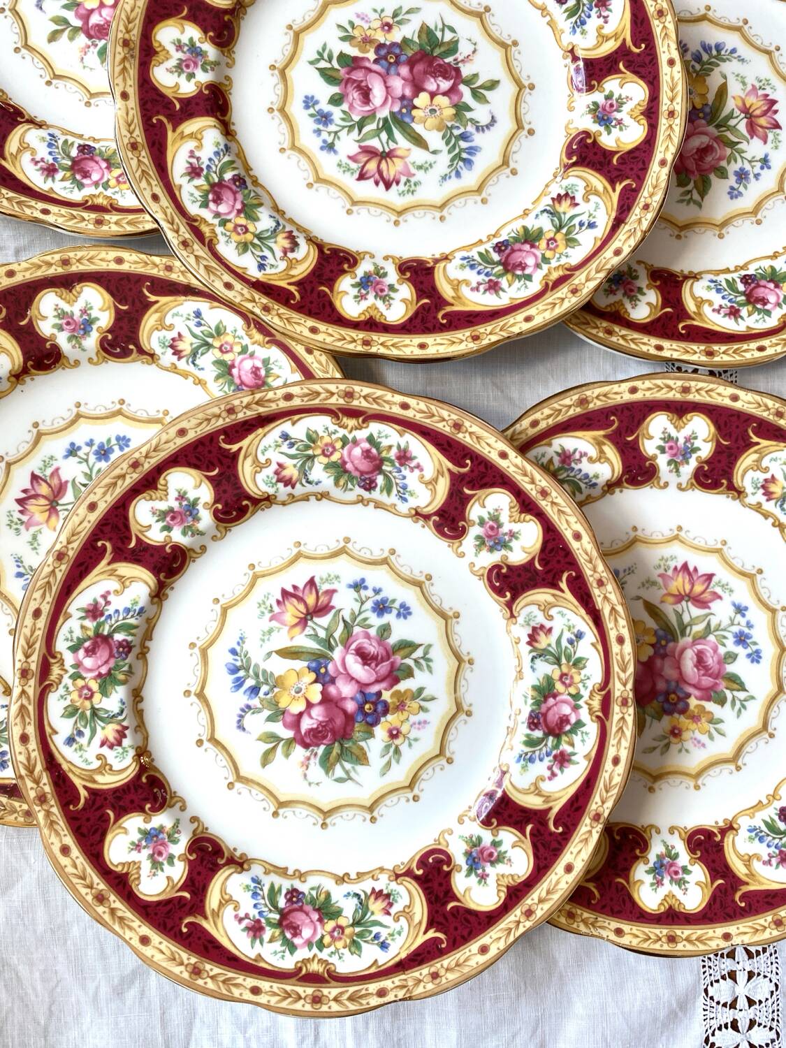 Small plates Royal Albert Lady Hamilton