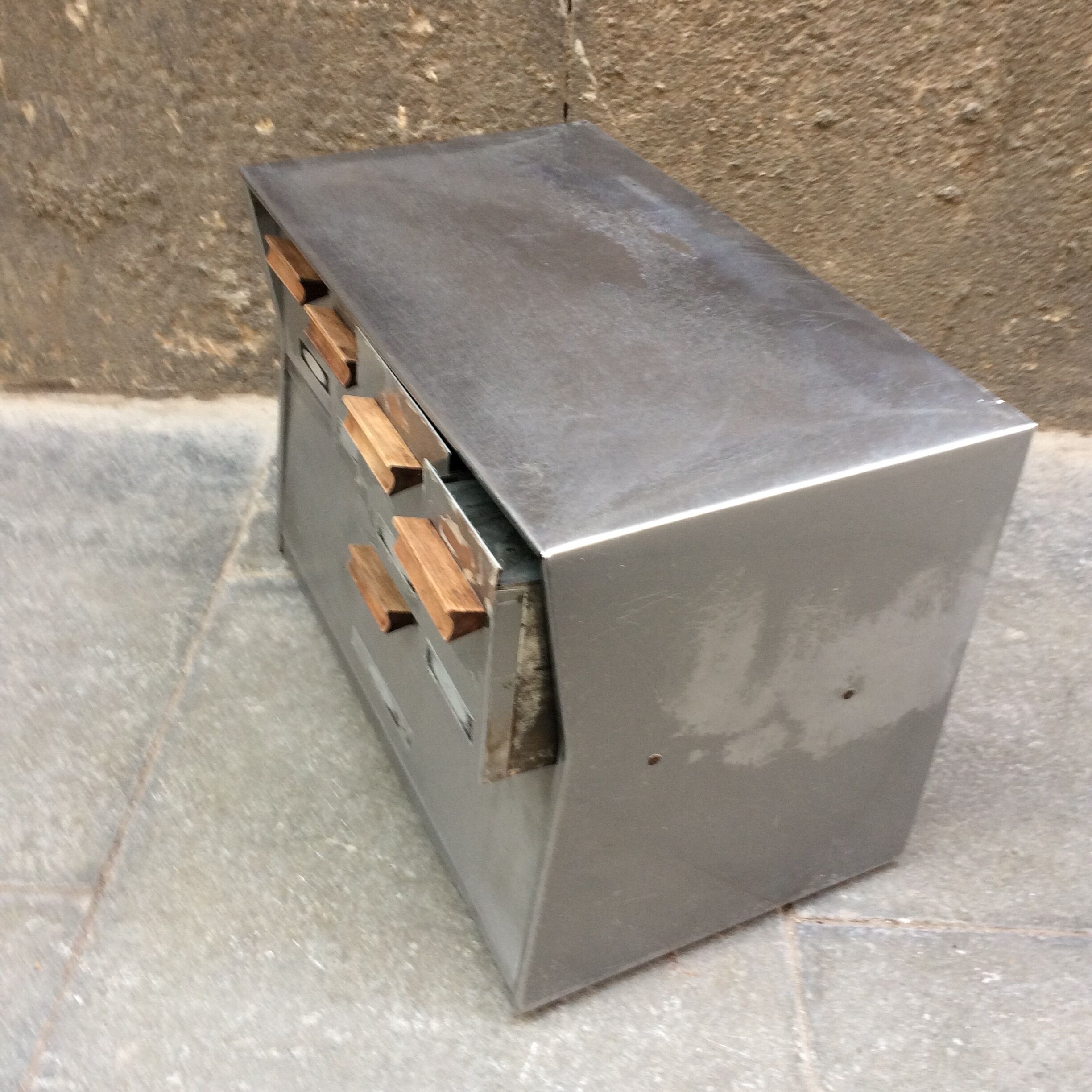 Meuble de metier ancien