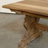 Monastery-style table