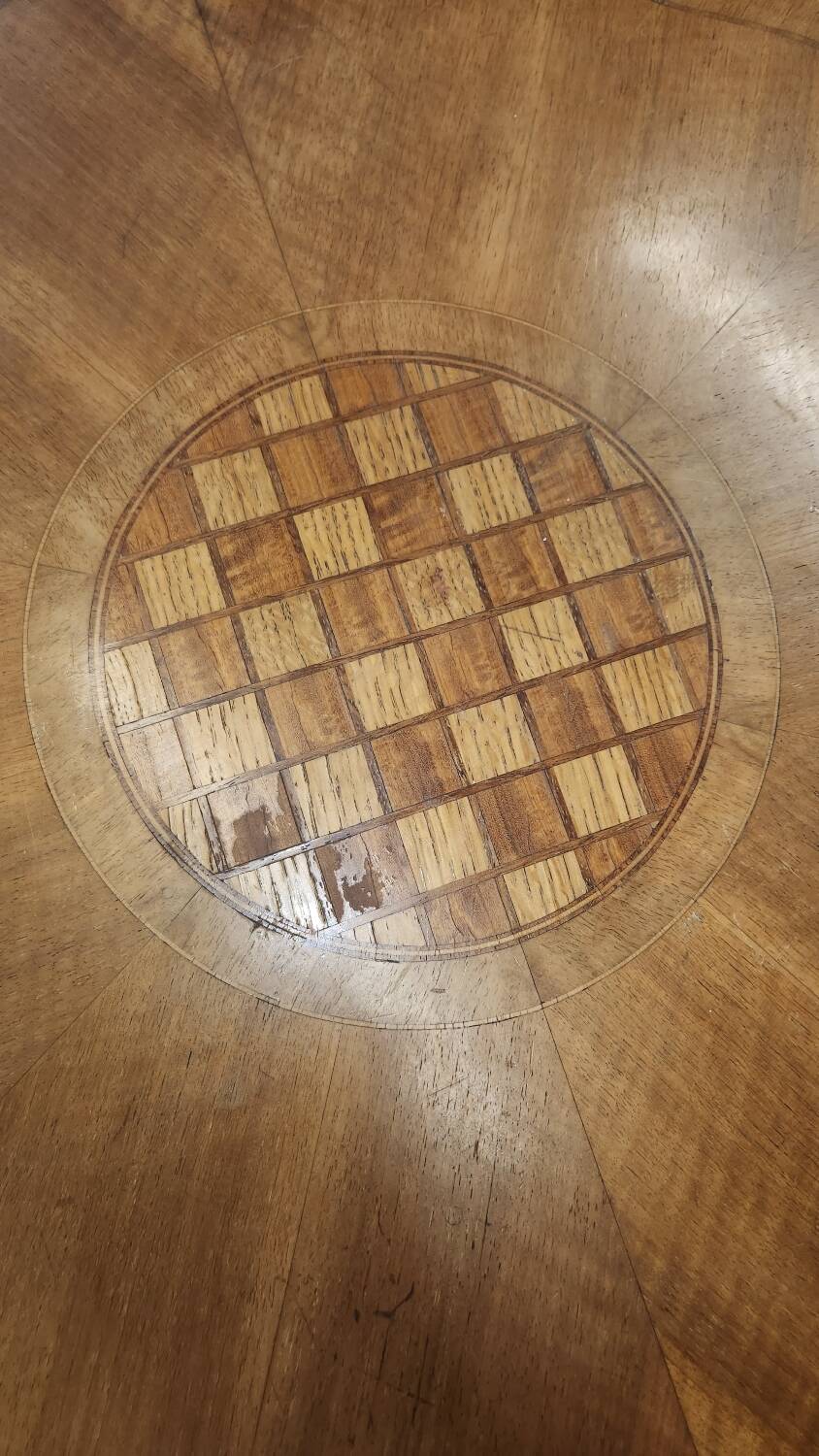 Round art deco pedestal table with marquetry