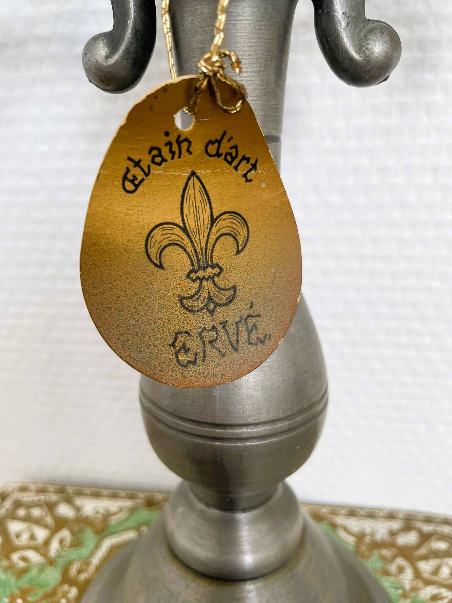 Three-branch candlestick in pewter