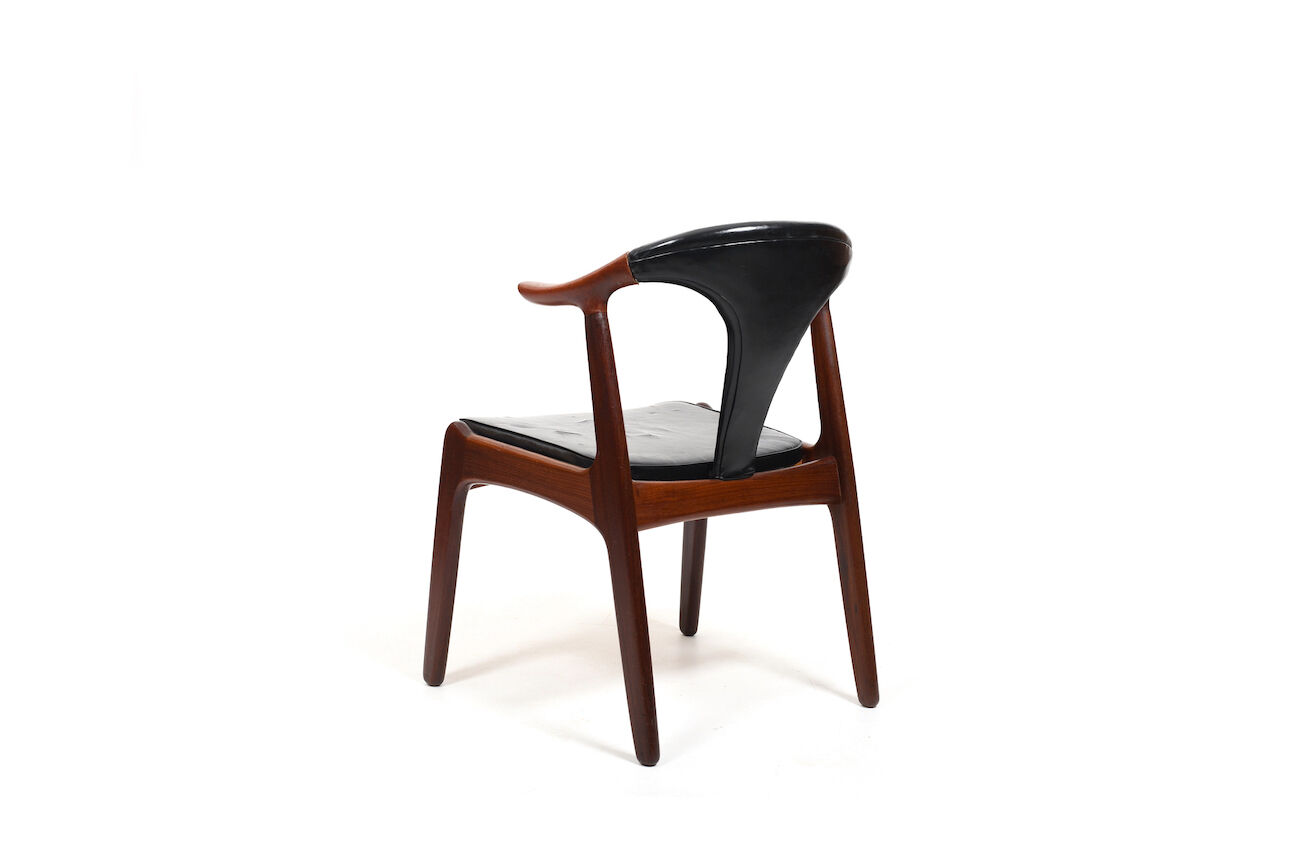 Danish Cow Horn Chair in Teak and Leather by H.P. Hansen
