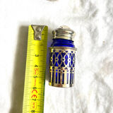 Duo of salt and pepper shaker