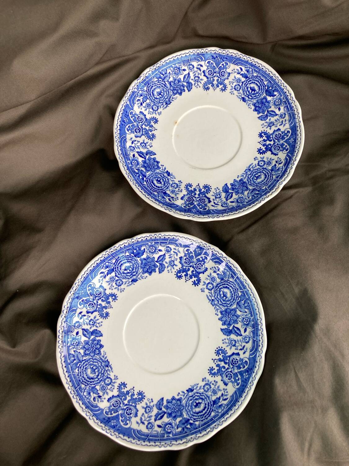 Villeroy and Boch Burgenland head to head breakfast cups blue