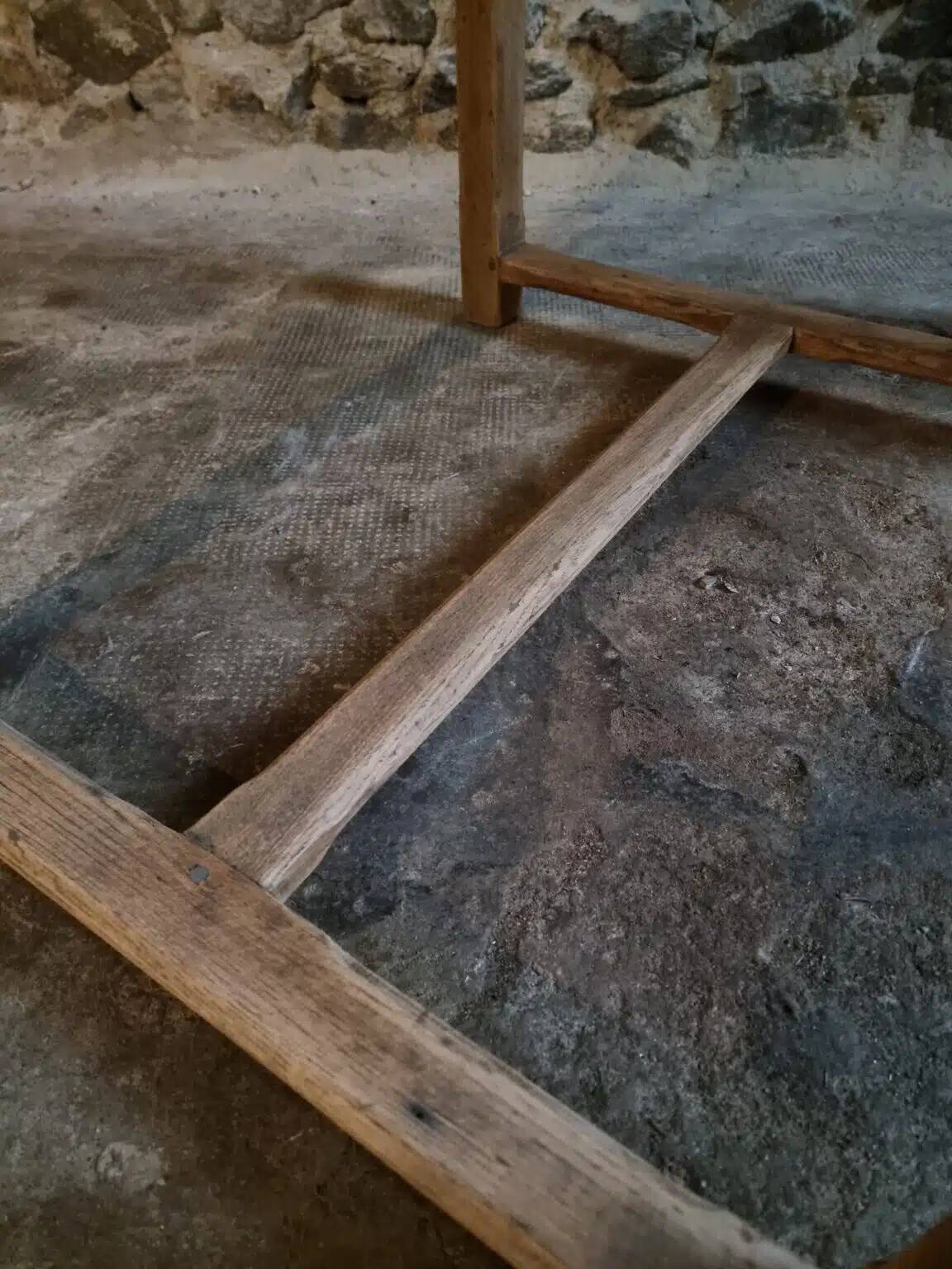 Table de ferme française ancienne en chêne avec tiroir latéral