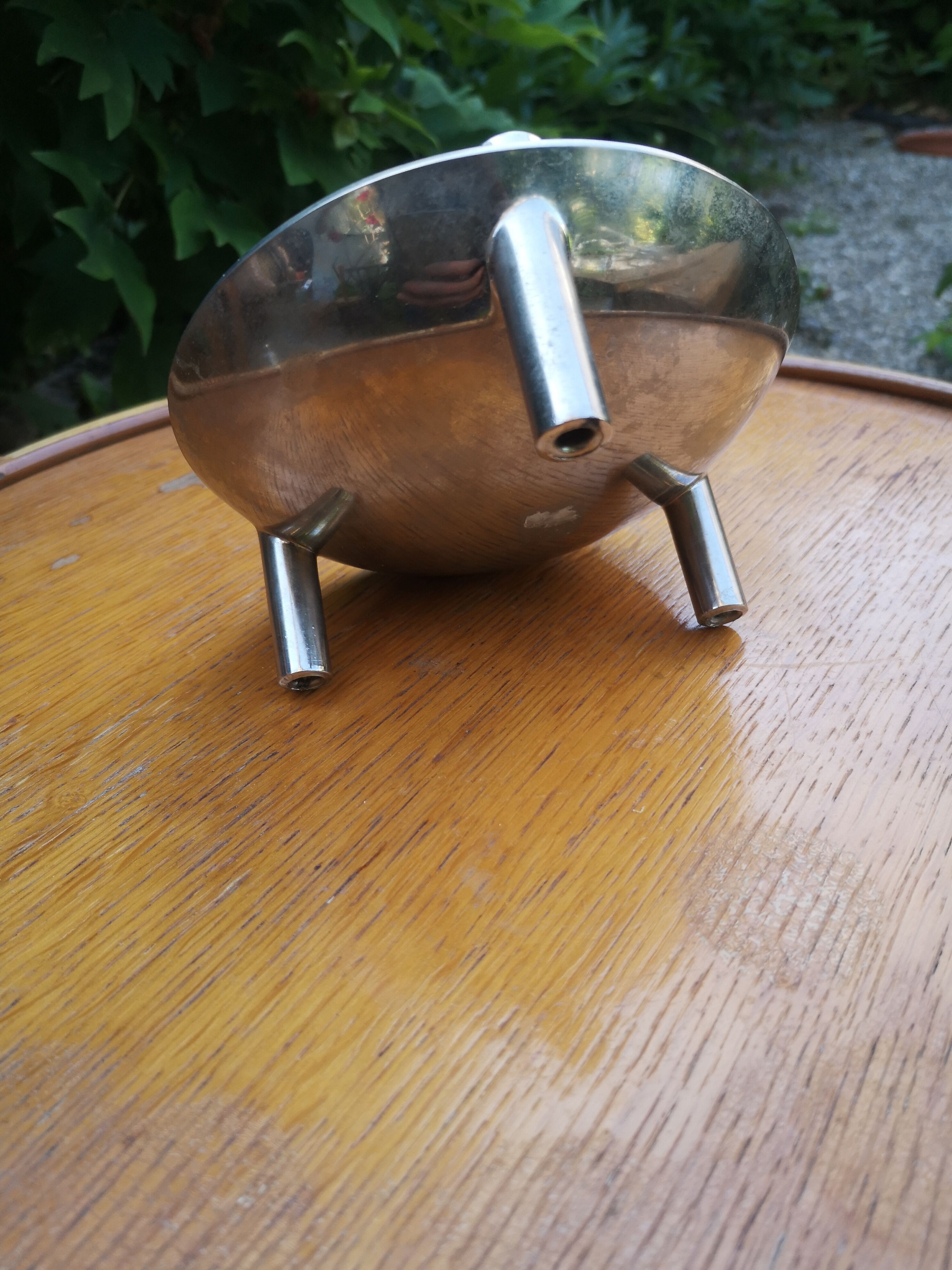 Empty pocket, Nagel candle holder