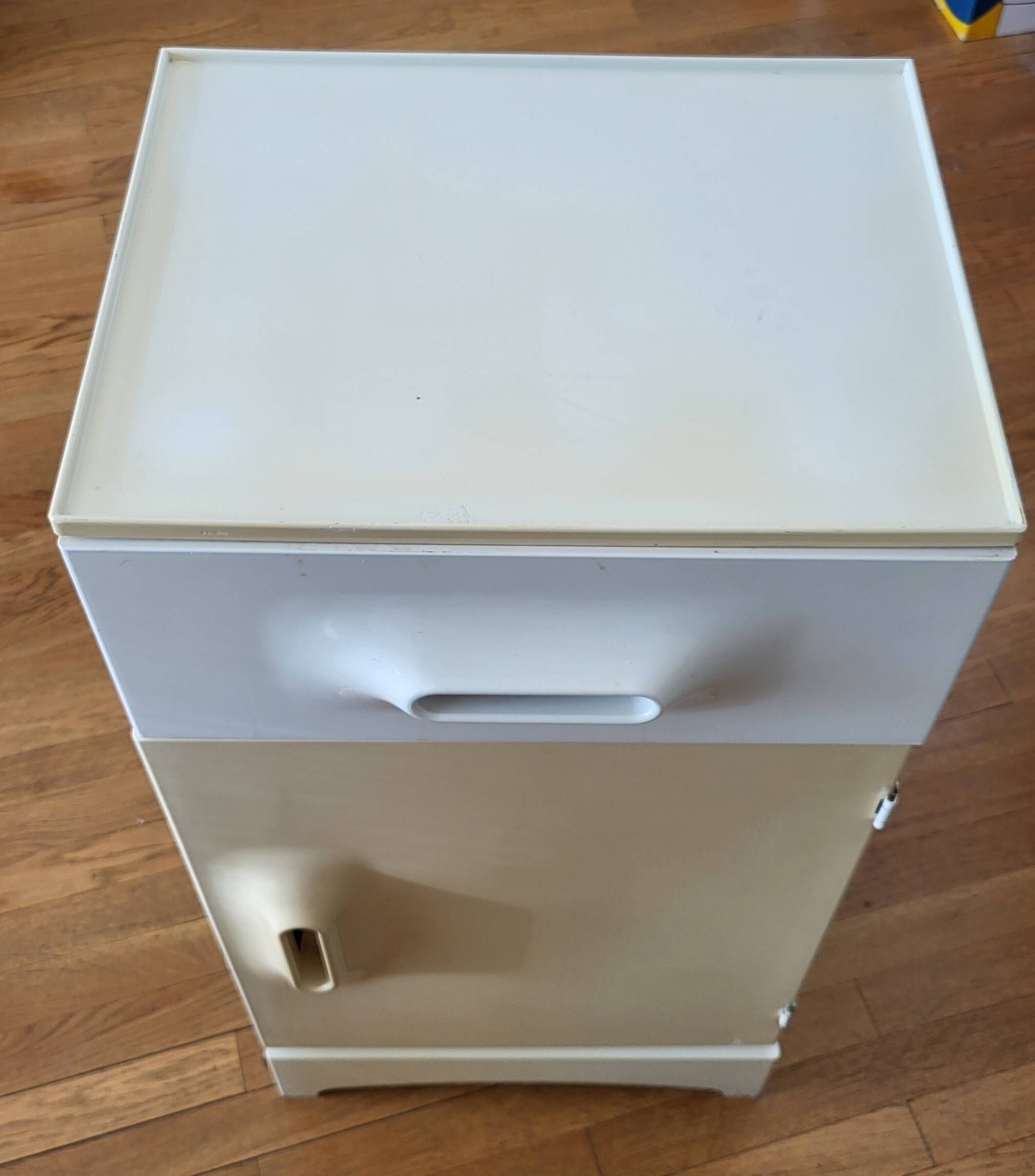 Flair plastic bedside table 1960s Vintage