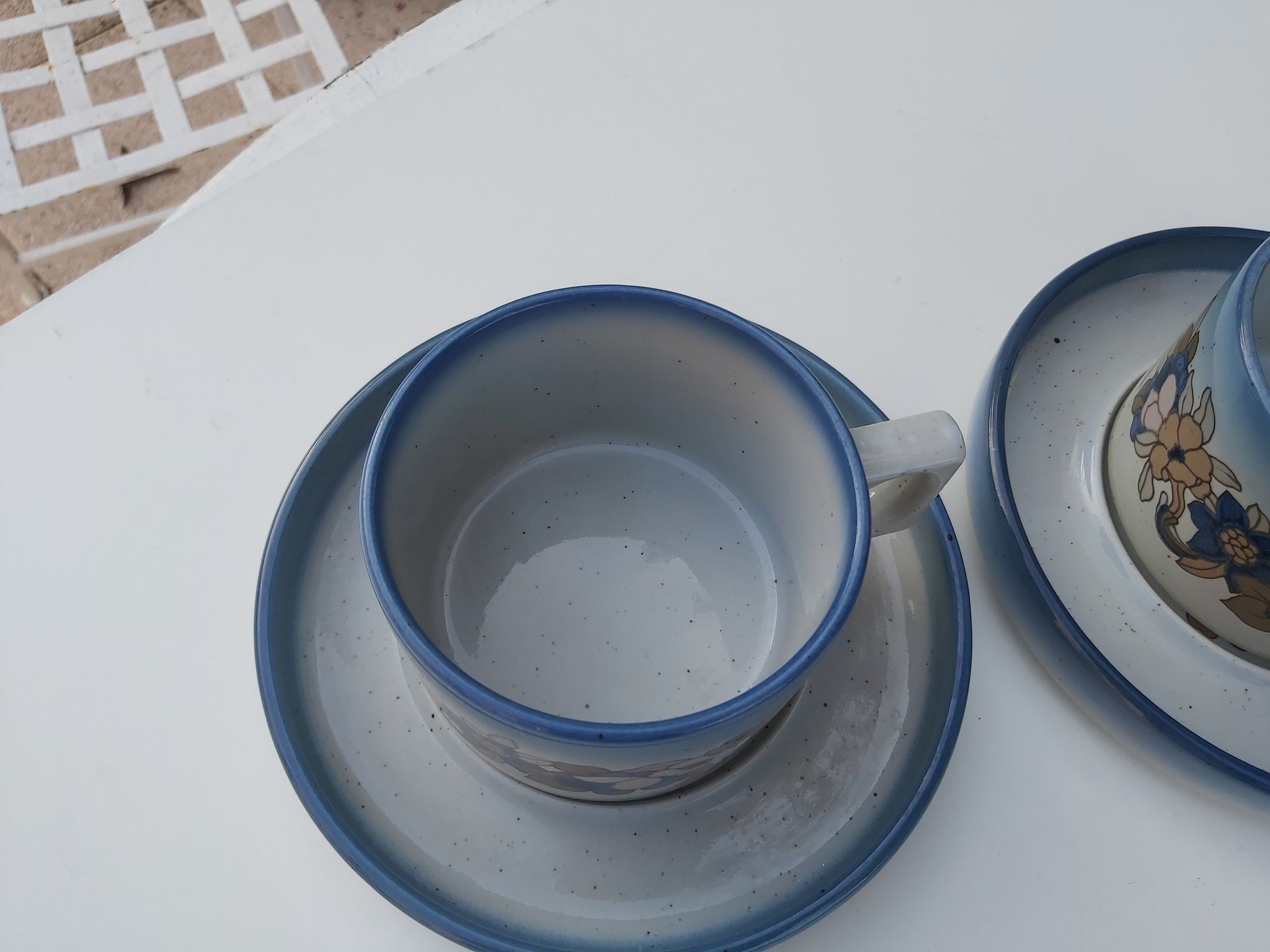 Duo cups in Brenne sandstone