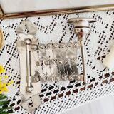 Metal accordion wall candle holder