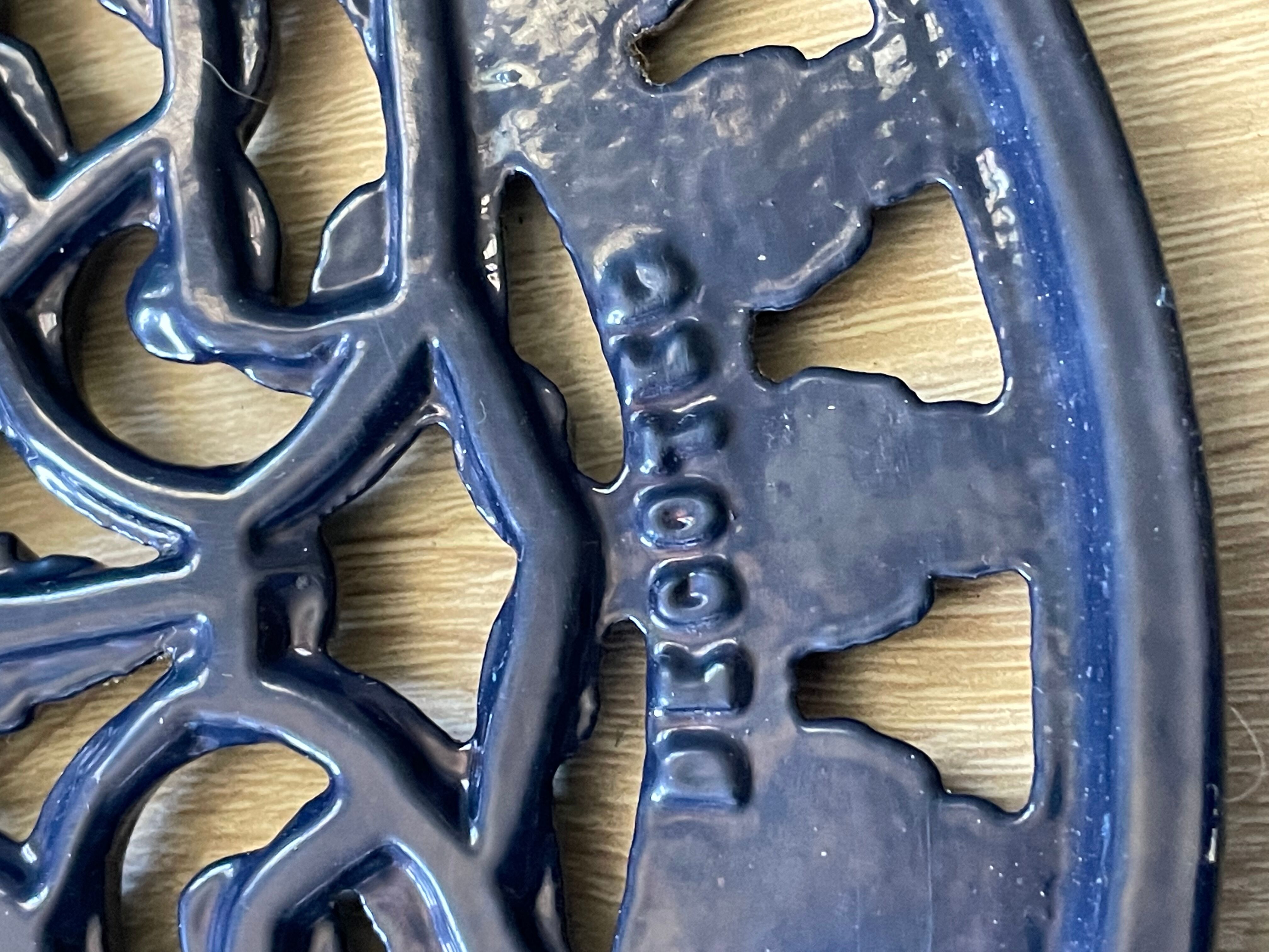 Enamelled cast iron underside 35cm